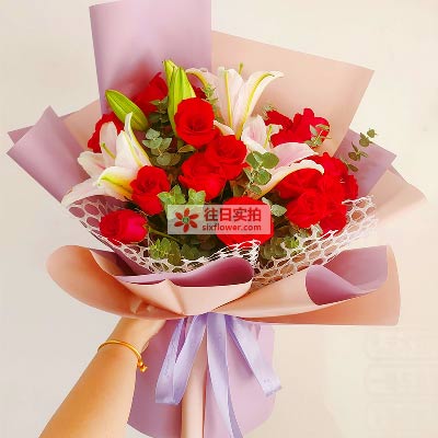 安阳18朵红玫瑰百合，真情相守一生